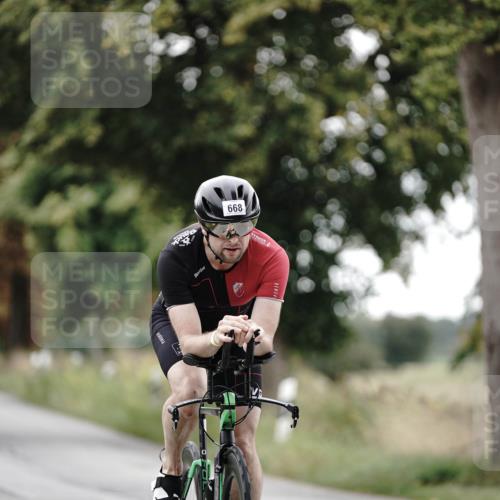 30.08.2026 - Elbe Triathlon Hamburg Michael Burmester http://msf.ph/oto/10071585 30.08.2026 10:06:29 Radfahren 490, 498, 609, 668, 687, 715, 806 meine-sportfotos.de