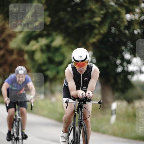 30.08.2026 - Elbe Triathlon Hamburg Michael Burmester http://msf.ph/oto/10071677 30.08.2026 10:07:33 Radfahren 492, 554, 573, 739, 773, 775, 936, 982 meine-sportfotos.de