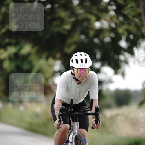30.08.2026 - Elbe Triathlon Hamburg Michael Burmester http://msf.ph/oto/10071683 30.08.2026 10:07:36 Radfahren 492, 554, 739, 773, 775, 936 meine-sportfotos.de