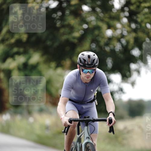 30.08.2026 - Elbe Triathlon Hamburg Michael Burmester http://msf.ph/oto/10071696 30.08.2026 10:07:40 Radfahren 554, 735, 739, 773 meine-sportfotos.de