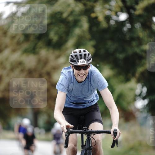 30.08.2026 - Elbe Triathlon Hamburg Michael Burmester http://msf.ph/oto/10071712 30.08.2026 10:07:51 Radfahren 439, 440, 524, 602, 629, 791, 871, 905 meine-sportfotos.de
