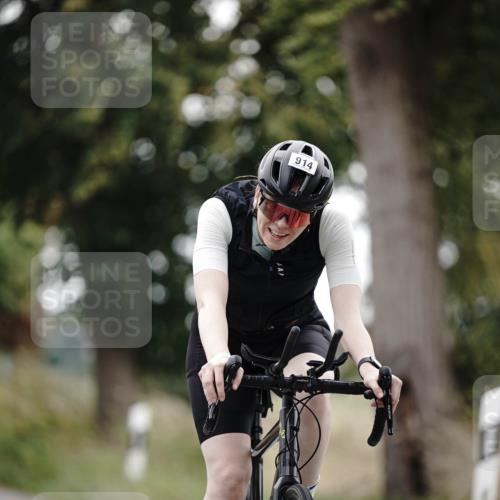 30.08.2026 - Elbe Triathlon Hamburg Michael Burmester http://msf.ph/oto/10071746 30.08.2026 10:08:10 Radfahren 434, 482, 696, 763, 800, 812, 914 meine-sportfotos.de