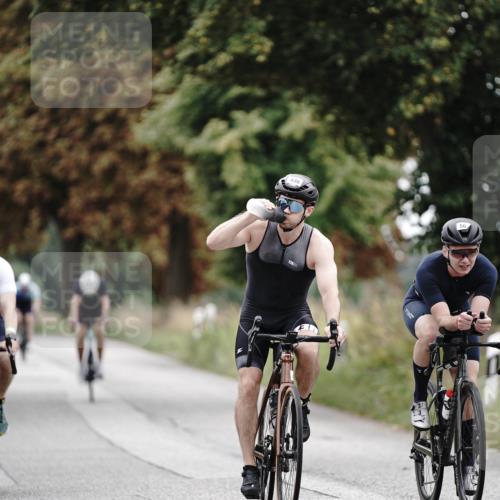 30.08.2026 - Elbe Triathlon Hamburg Michael Burmester http://msf.ph/oto/10071772 30.08.2026 10:08:19 Radfahren 346, 436, 501, 531, 563, 631, 783, 859 meine-sportfotos.de