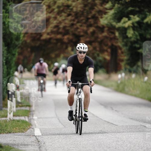 30.08.2026 - Elbe Triathlon Hamburg Michael Burmester http://msf.ph/oto/10071789 30.08.2026 10:08:29 Radfahren 395, 500, 509, 587, 908 meine-sportfotos.de