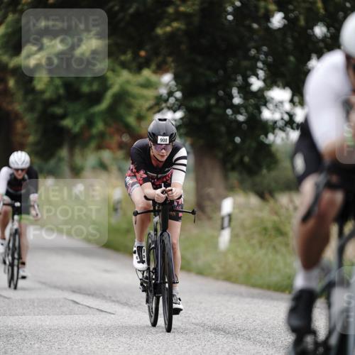 30.08.2026 - Elbe Triathlon Hamburg Michael Burmester http://msf.ph/oto/10071803 30.08.2026 10:08:35 Radfahren 500, 509, 676, 736, 834, 889, 908 meine-sportfotos.de