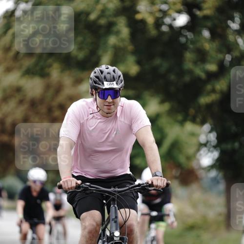 30.08.2026 - Elbe Triathlon Hamburg Michael Burmester http://msf.ph/oto/10071807 30.08.2026 10:08:36 Radfahren 500, 509, 676, 686, 736, 834, 889, 908 meine-sportfotos.de