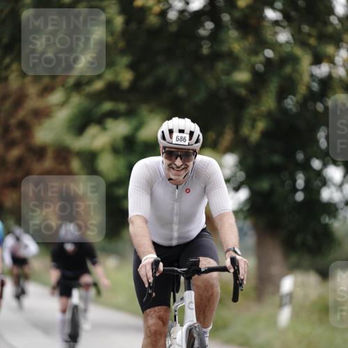 30.08.2026 - Elbe Triathlon Hamburg Michael Burmester http://msf.ph/oto/10071818 30.08.2026 10:08:43 Radfahren 425, 634, 686, 709, 736, 792 meine-sportfotos.de