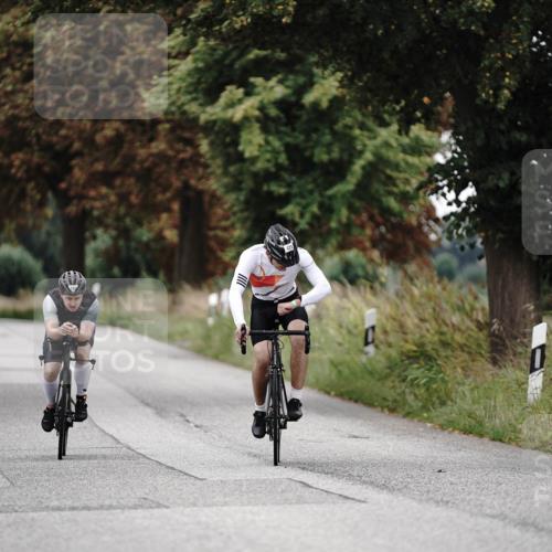 30.08.2026 - Elbe Triathlon Hamburg Michael Burmester http://msf.ph/oto/10071828 30.08.2026 10:08:46 Radfahren 425, 634, 686, 709, 792 meine-sportfotos.de