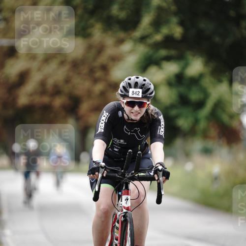 30.08.2026 - Elbe Triathlon Hamburg Michael Burmester http://msf.ph/oto/10071849 30.08.2026 10:09:00 Radfahren 431, 435, 560, 600, 680, 842, 876 meine-sportfotos.de