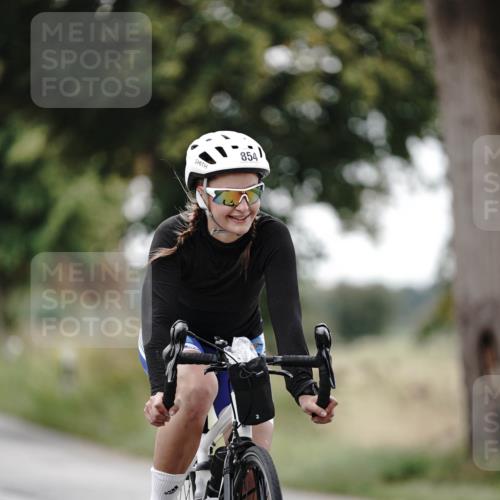 30.08.2026 - Elbe Triathlon Hamburg Michael Burmester http://msf.ph/oto/10071879 30.08.2026 10:09:13 Radfahren 443, 514, 712, 854, 861 meine-sportfotos.de