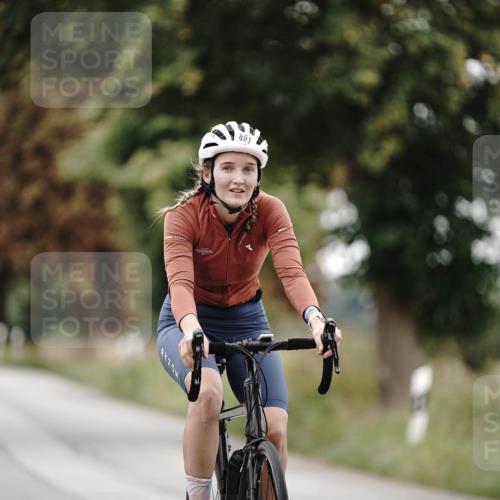 30.08.2026 - Elbe Triathlon Hamburg Michael Burmester http://msf.ph/oto/10071891 30.08.2026 10:09:20 Radfahren 443, 632, 860, 861 meine-sportfotos.de