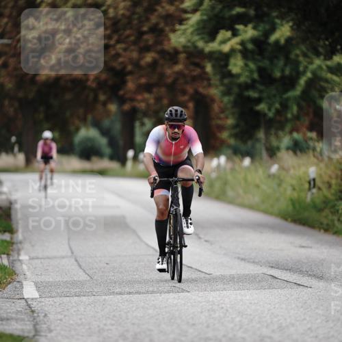 30.08.2026 - Elbe Triathlon Hamburg Michael Burmester http://msf.ph/oto/10071907 30.08.2026 10:09:26 Radfahren 632, 867 meine-sportfotos.de