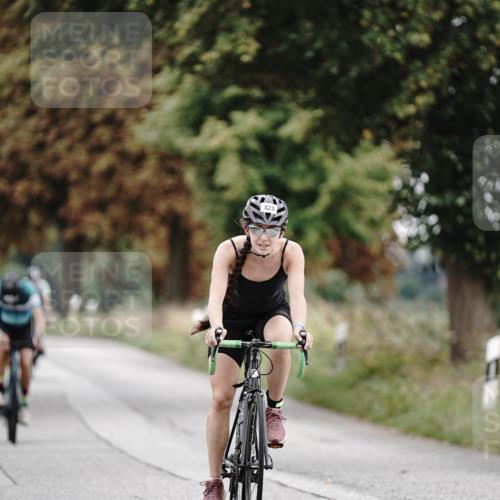 30.08.2026 - Elbe Triathlon Hamburg Michael Burmester http://msf.ph/oto/10071937 30.08.2026 10:09:49 Radfahren 529, 570, 690, 693, 828, 937 meine-sportfotos.de