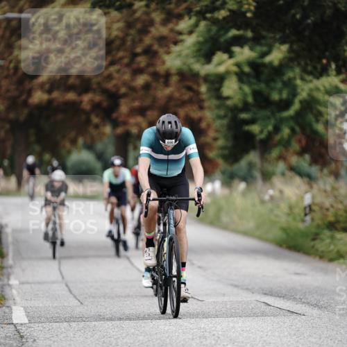30.08.2026 - Elbe Triathlon Hamburg Michael Burmester http://msf.ph/oto/10071943 30.08.2026 10:09:51 Radfahren 529, 570, 690, 828, 858, 937 meine-sportfotos.de