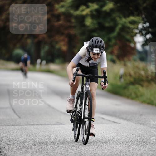 30.08.2026 - Elbe Triathlon Hamburg Michael Burmester http://msf.ph/oto/10071983 30.08.2026 10:10:15 Radfahren 628, 642, 840, 855 meine-sportfotos.de