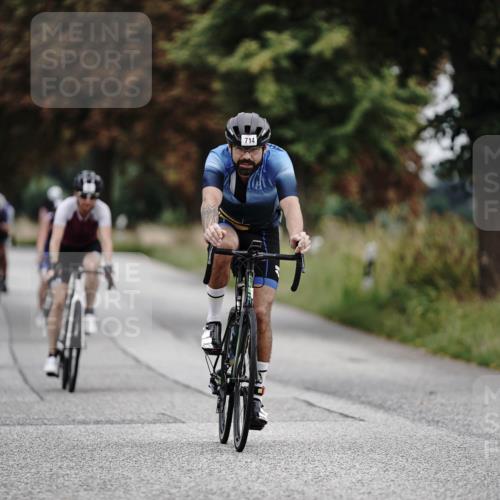 30.08.2026 - Elbe Triathlon Hamburg Michael Burmester http://msf.ph/oto/10072000 30.08.2026 10:10:31 Radfahren 714, 789, 961, 965 meine-sportfotos.de
