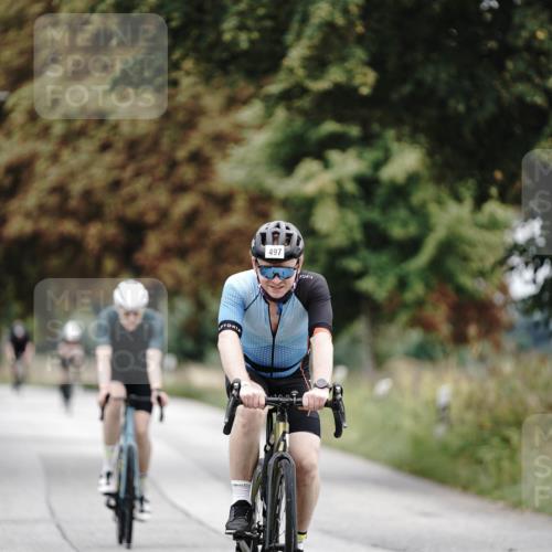 30.08.2026 - Elbe Triathlon Hamburg Michael Burmester http://msf.ph/oto/10072066 30.08.2026 10:10:57 Radfahren 497, 626, 747, 979 meine-sportfotos.de