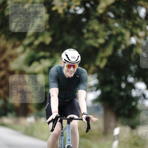 30.08.2026 - Elbe Triathlon Hamburg Michael Burmester http://msf.ph/oto/10072072 30.08.2026 10:10:59 Radfahren 497, 626, 747 meine-sportfotos.de