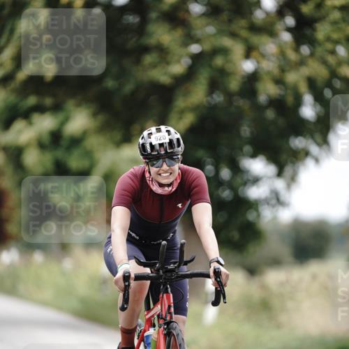 30.08.2026 - Elbe Triathlon Hamburg Michael Burmester http://msf.ph/oto/10072117 30.08.2026 10:11:23 Radfahren 621, 713, 741, 836, 920 meine-sportfotos.de