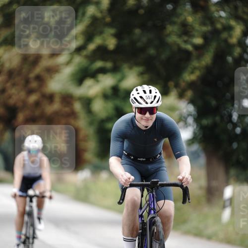 30.08.2026 - Elbe Triathlon Hamburg Michael Burmester http://msf.ph/oto/10072135 30.08.2026 10:11:33 Radfahren 557, 741, 808 meine-sportfotos.de