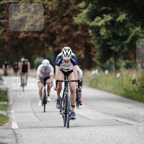 30.08.2026 - Elbe Triathlon Hamburg Michael Burmester http://msf.ph/oto/10072165 30.08.2026 10:12:00 Radfahren 711, 742, 757, 843, 969 meine-sportfotos.de