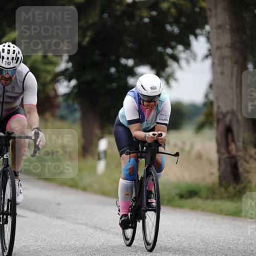 30.08.2026 - Elbe Triathlon Hamburg Michael Burmester http://msf.ph/oto/10072172 30.08.2026 10:12:03 Radfahren 711, 742, 757, 843, 969 meine-sportfotos.de