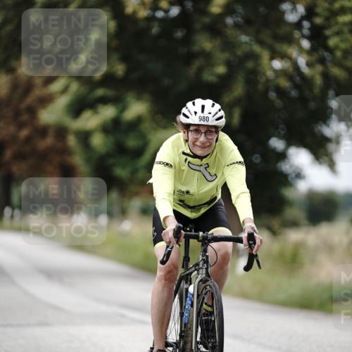 30.08.2026 - Elbe Triathlon Hamburg Michael Burmester http://msf.ph/oto/10072198 30.08.2026 10:12:17 Radfahren 488, 710, 853, 980 meine-sportfotos.de