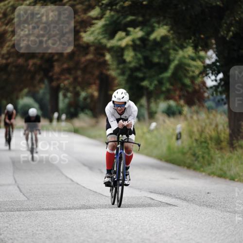 30.08.2026 - Elbe Triathlon Hamburg Michael Burmester http://msf.ph/oto/10072224 30.08.2026 10:12:43 Radfahren 410, 779, 983 meine-sportfotos.de