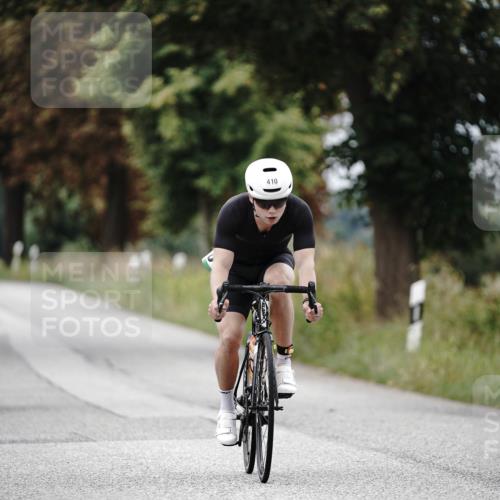 30.08.2026 - Elbe Triathlon Hamburg Michael Burmester http://msf.ph/oto/10072228 30.08.2026 10:12:47 Radfahren 410, 657, 779, 983 meine-sportfotos.de