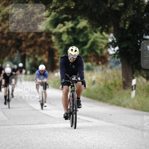 30.08.2026 - Elbe Triathlon Hamburg Michael Burmester http://msf.ph/oto/10072235 30.08.2026 10:12:53 Radfahren 537, 657, 664, 669, 722, 813 meine-sportfotos.de