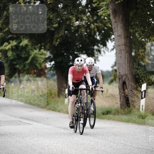 30.08.2026 - Elbe Triathlon Hamburg Michael Burmester http://msf.ph/oto/10072251 30.08.2026 10:13:01 Radfahren 441, 537, 664, 722, 728, 797, 872, 883 meine-sportfotos.de