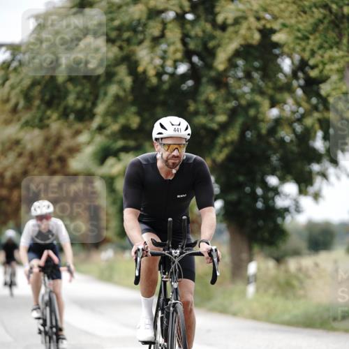 30.08.2026 - Elbe Triathlon Hamburg Michael Burmester http://msf.ph/oto/10072252 30.08.2026 10:13:02 Radfahren 441, 537, 664, 722, 728, 797, 872, 883 meine-sportfotos.de