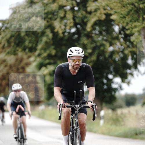 30.08.2026 - Elbe Triathlon Hamburg Michael Burmester http://msf.ph/oto/10072253 30.08.2026 10:13:02 Radfahren 441, 537, 664, 722, 728, 797, 872, 883 meine-sportfotos.de