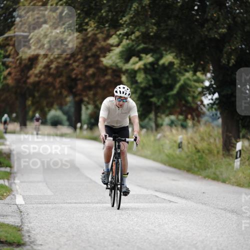 30.08.2026 - Elbe Triathlon Hamburg Michael Burmester http://msf.ph/oto/10072308 30.08.2026 10:13:43 Radfahren 604, 673, 768, 788 meine-sportfotos.de
