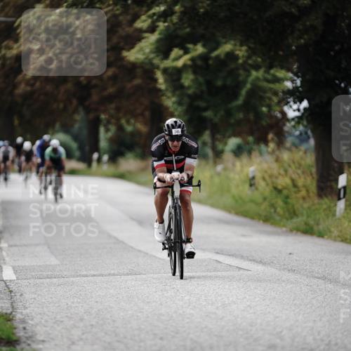 30.08.2026 - Elbe Triathlon Hamburg Michael Burmester http://msf.ph/oto/10072311 30.08.2026 10:13:51 Radfahren 612, 746, 886 meine-sportfotos.de
