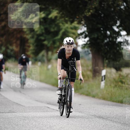 30.08.2026 - Elbe Triathlon Hamburg Michael Burmester http://msf.ph/oto/10072388 30.08.2026 10:15:13 Radfahren 577, 667, 891, 898, 954 meine-sportfotos.de