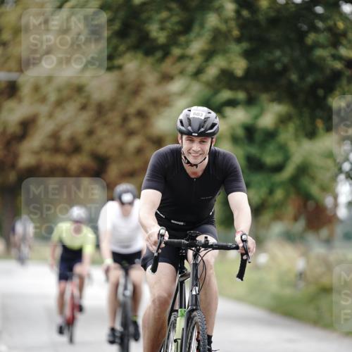 30.08.2026 - Elbe Triathlon Hamburg Michael Burmester http://msf.ph/oto/10072411 30.08.2026 10:15:37 Radfahren 403, 579, 580, 603 meine-sportfotos.de