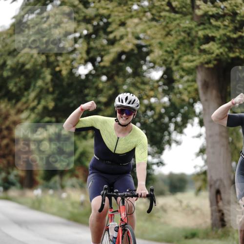 30.08.2026 - Elbe Triathlon Hamburg Michael Burmester http://msf.ph/oto/10072420 30.08.2026 10:15:41 Radfahren 403, 404, 579, 580, 647 meine-sportfotos.de