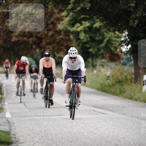 30.08.2026 - Elbe Triathlon Hamburg Michael Burmester http://msf.ph/oto/10072428 30.08.2026 10:15:52 Radfahren 605, 675, 700, 737, 751 meine-sportfotos.de