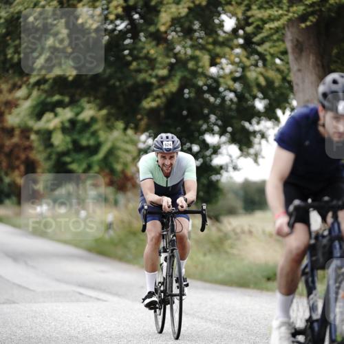 30.08.2026 - Elbe Triathlon Hamburg Michael Burmester http://msf.ph/oto/10072449 30.08.2026 10:16:09 Radfahren 540, 624, 874, 958 meine-sportfotos.de
