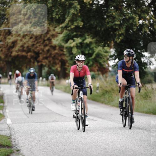30.08.2026 - Elbe Triathlon Hamburg Michael Burmester http://msf.ph/oto/10072453 30.08.2026 10:16:15 Radfahren 409, 671, 726, 790, 863, 874, 958 meine-sportfotos.de