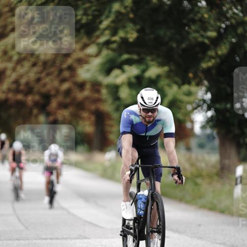 30.08.2026 - Elbe Triathlon Hamburg Michael Burmester http://msf.ph/oto/10072469 30.08.2026 10:16:28 Radfahren 548, 650, 820, 869 meine-sportfotos.de