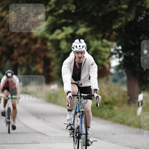 30.08.2026 - Elbe Triathlon Hamburg Michael Burmester http://msf.ph/oto/10072488 30.08.2026 10:16:46 Radfahren 429, 491, 724, 785 meine-sportfotos.de