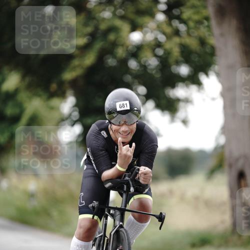 30.08.2026 - Elbe Triathlon Hamburg Michael Burmester http://msf.ph/oto/10072506 30.08.2026 10:17:04 Radfahren 681, 782, 947 meine-sportfotos.de