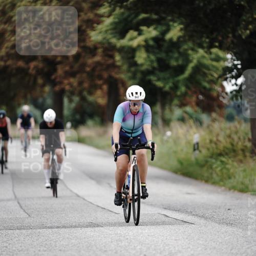 30.08.2026 - Elbe Triathlon Hamburg Michael Burmester http://msf.ph/oto/10072507 30.08.2026 10:17:09 Radfahren 546, 802, 826, 866, 947 meine-sportfotos.de