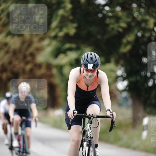 30.08.2026 - Elbe Triathlon Hamburg Michael Burmester http://msf.ph/oto/10072514 30.08.2026 10:17:14 Radfahren 546, 802, 826, 866 meine-sportfotos.de