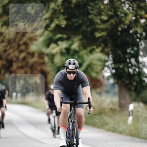 30.08.2026 - Elbe Triathlon Hamburg Michael Burmester http://msf.ph/oto/10072523 30.08.2026 10:17:25 Radfahren 558, 596, 598, 620, 636, 662 meine-sportfotos.de