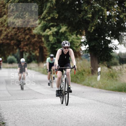 30.08.2026 - Elbe Triathlon Hamburg Michael Burmester http://msf.ph/oto/10072558 30.08.2026 10:18:17 Radfahren 475, 608, 640, 831, 864 meine-sportfotos.de