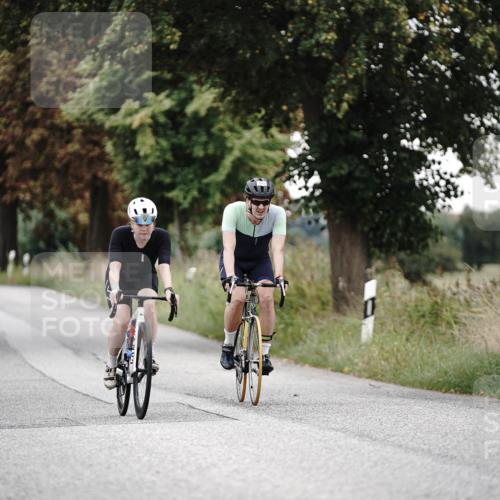 30.08.2026 - Elbe Triathlon Hamburg Michael Burmester http://msf.ph/oto/10072560 30.08.2026 10:18:18 Radfahren 475, 608, 831, 864, 953 meine-sportfotos.de