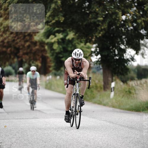 30.08.2026 - Elbe Triathlon Hamburg Michael Burmester http://msf.ph/oto/10072575 30.08.2026 10:18:28 Radfahren 556, 571, 618, 725, 774, 900, 953 meine-sportfotos.de
